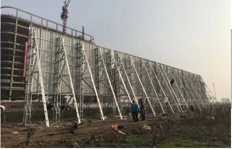 新密凯创教你怎样选择户外广告牌的最佳位置