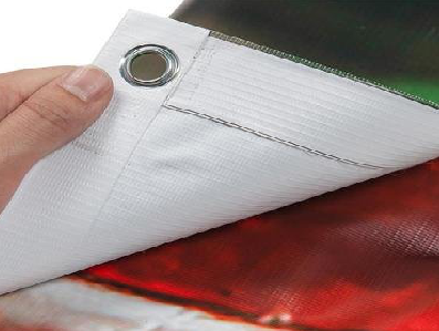 新密喷绘和刀刮布的工艺区别。