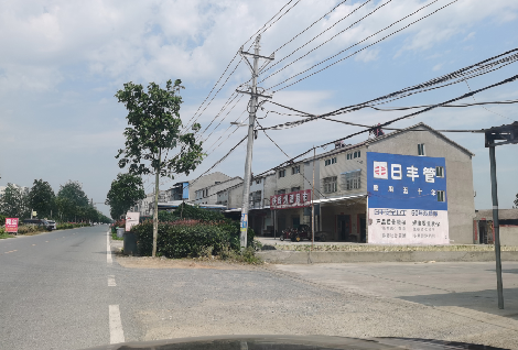 新密如何能保证墙体广告的醒目性？